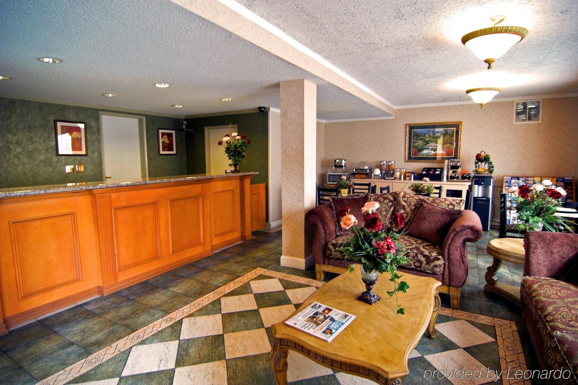 Gateway Angeles South 2*